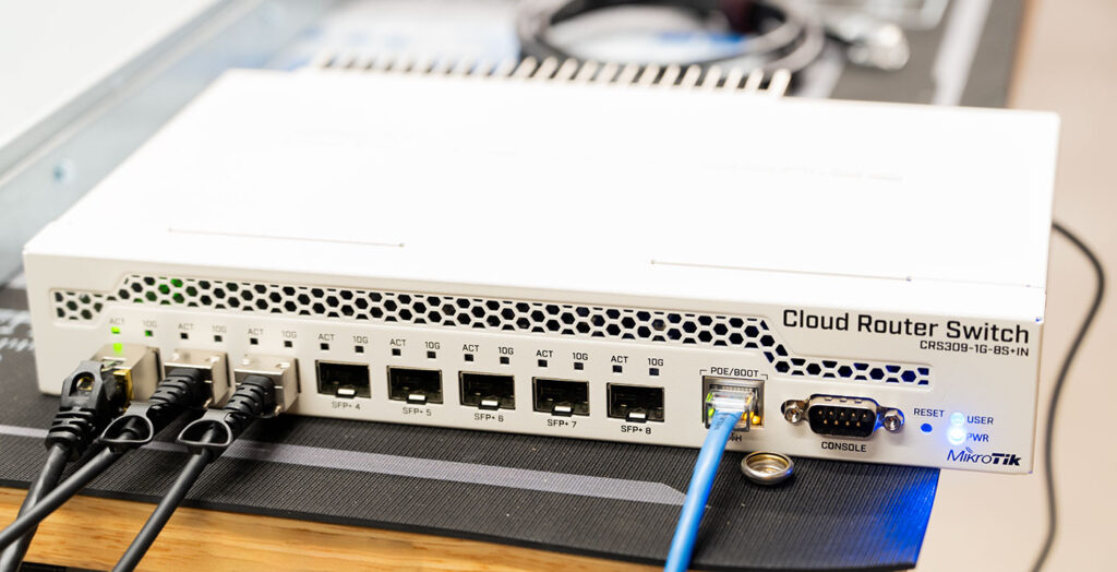 mikrotik-cloud-router-switch-crs309